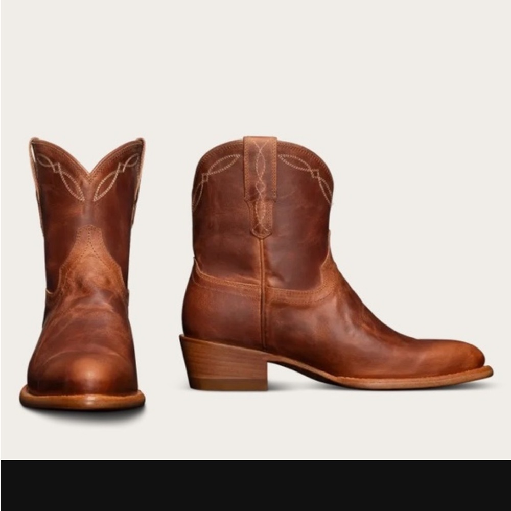 Tecovas Brown Cowboy Boots with Classic Western Design